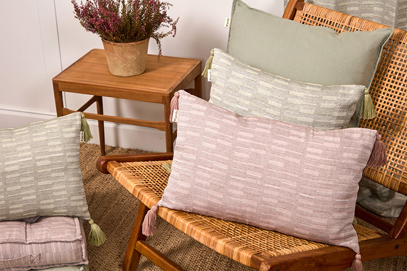 Cojines grandes y pequeños